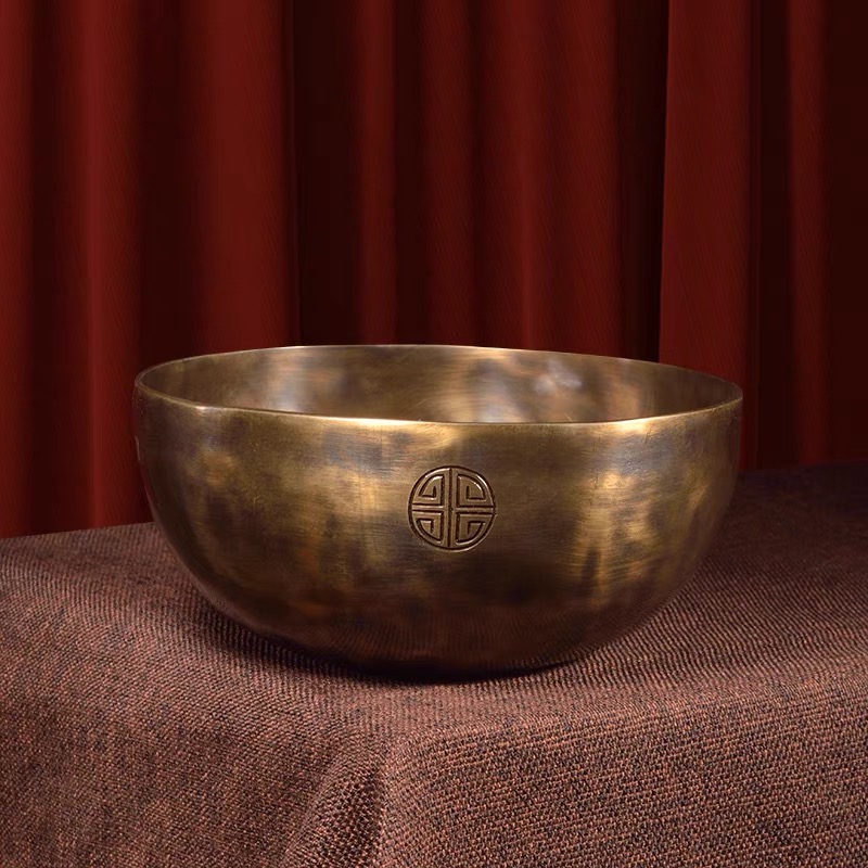 Handmade-Full-Moon-Tibetan-Singing-Bowl-–-Deep-Sound-Healing-Copper-Bowl-for-Meditation-Yoga3