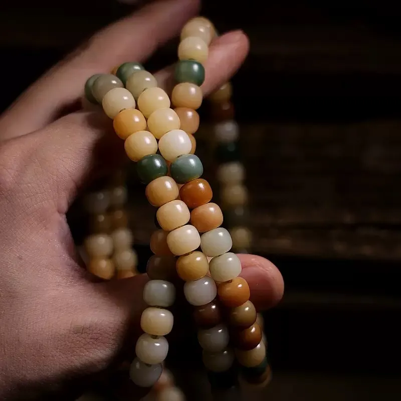 Tibetan Gradient Bodhi Mala – 108 Multi-Wood Prayer Beads for Meditation and Energy Balance - Image 3