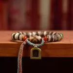 Tibetan Yak Bone Bracelet with Agate Dzi & Sherpa Beads – Single Loop Sacred Wrist Mala - Image 2